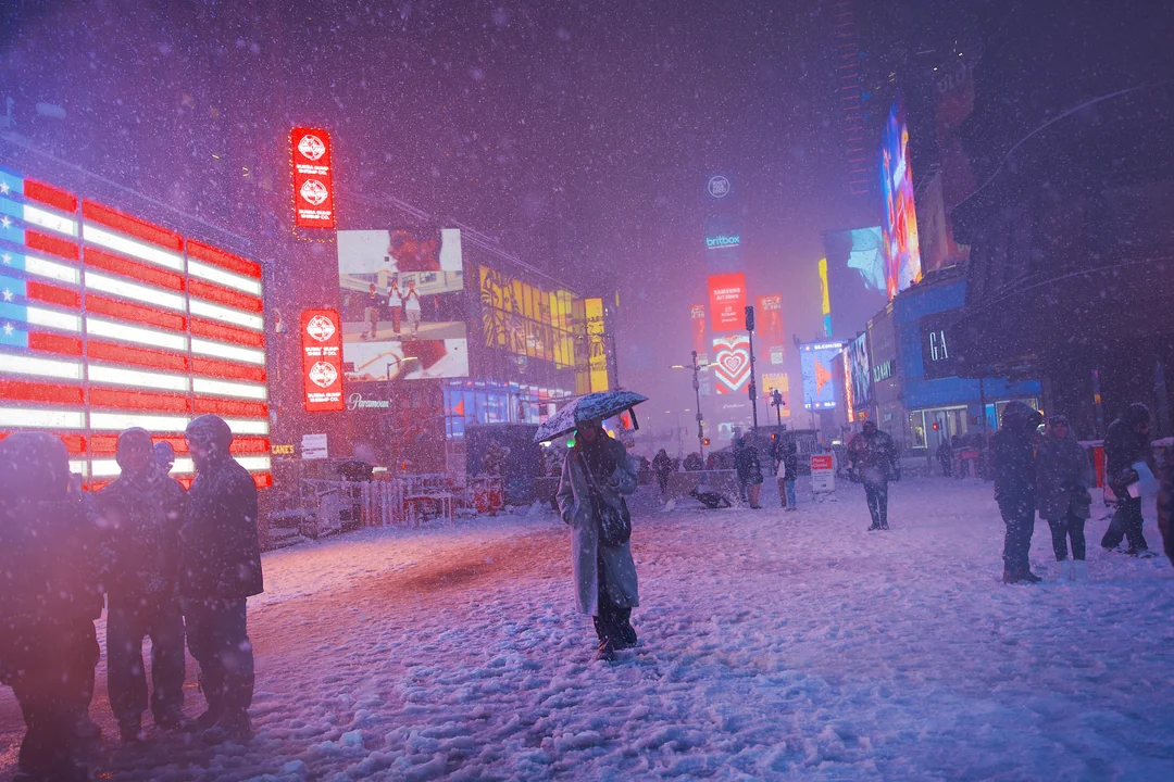 &ldquo;Pics from a blizzard, u/Shotsbystevn&rdquo;